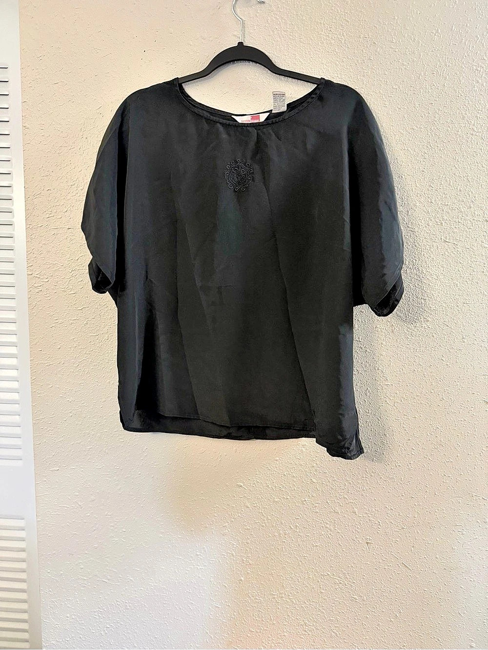 Sheridan Square Black Short Sleeve Blouse Like New